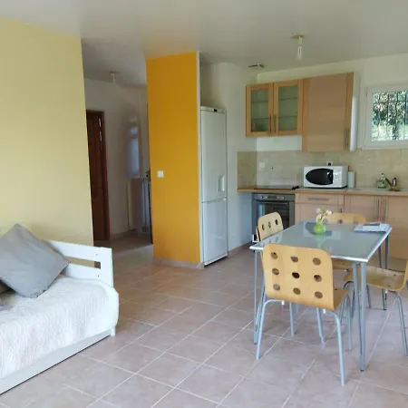 度假居 2 Pieces Annexe Independant *